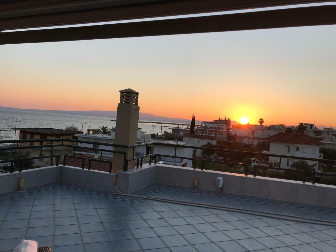 Tg Kalamata Beach Studio With Sea View Terrace Apartment Exterior foto