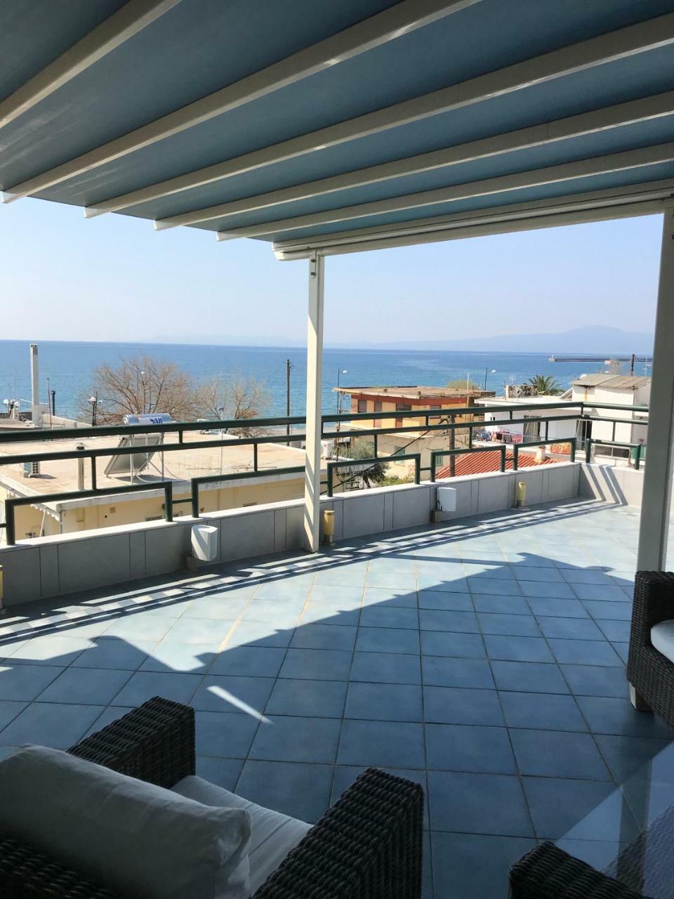Tg Kalamata Beach Studio With Sea View Terrace Apartment Exterior foto